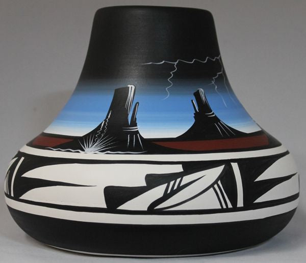 20045 Desert Storm 9 x 7 Inch Vase