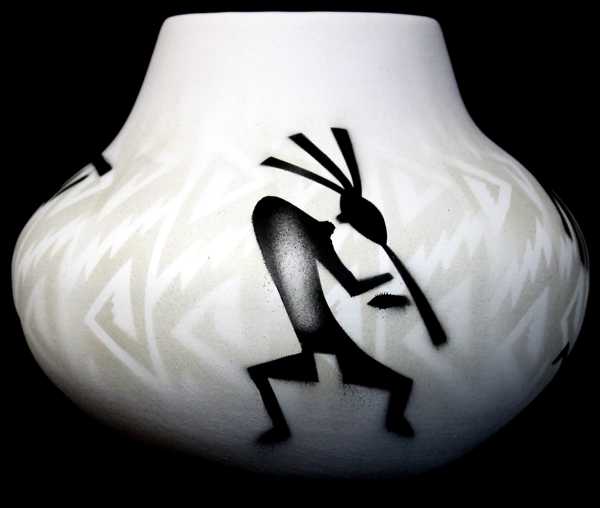 31057 Kokopelli Parade 7 1/2 x 6 Bowl