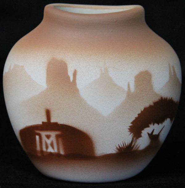 32141 Navajo Lifestyles 3 x 3 Pillow Vase