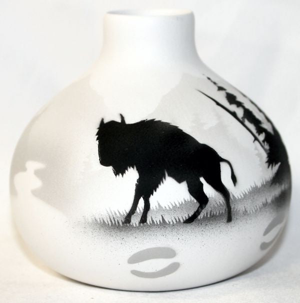 54083 High Country Tracks Buffalo 3 1/2 x 3 1/2 Ball Vase