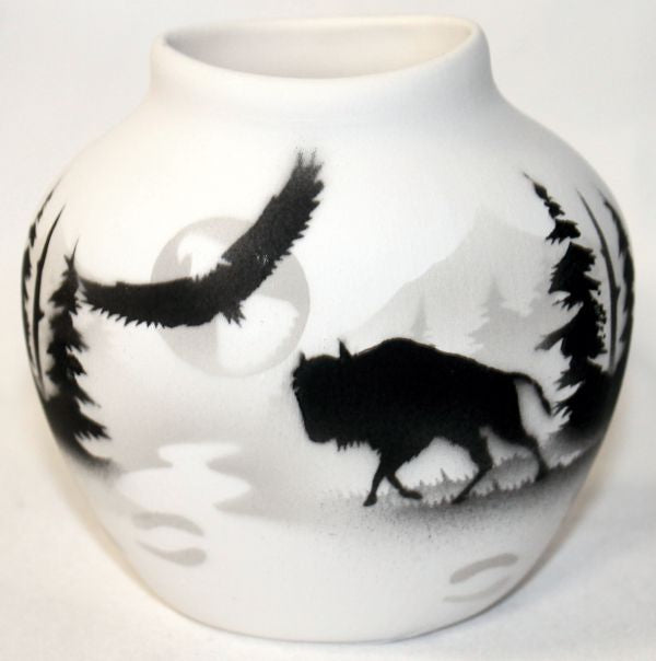 54141 High Country Tracks Buffalo 3 x 3 Pillow Vase