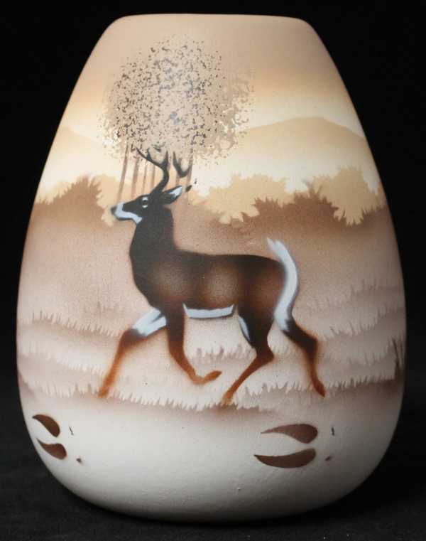 66015 Back Country Tracks Deer 4 x 5 1/2 Vase