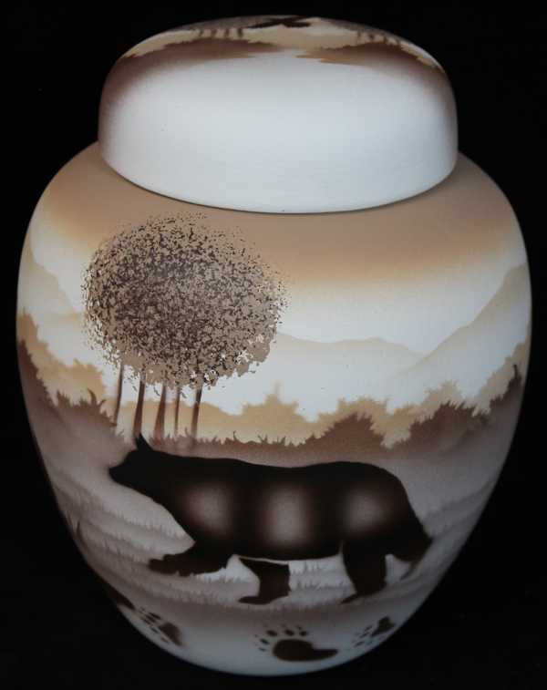 67090 Back Country Tracks Bear 6 1/2 x 7 1/2 Jar w/Lid