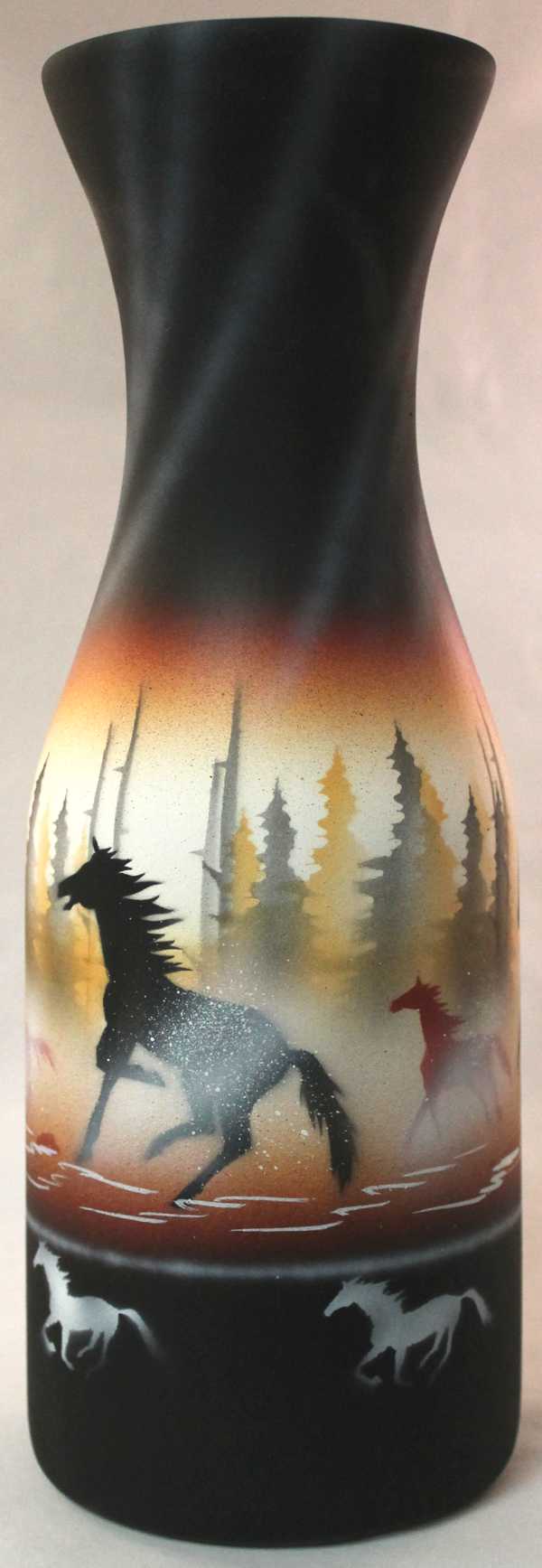 BFE1 Born Free Horses 4 1/2 x 11 1/2 Flower Vase