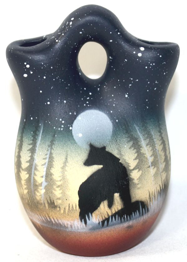 39053 Woodland Shadows - Bear 3 x 4 Wedding Vase