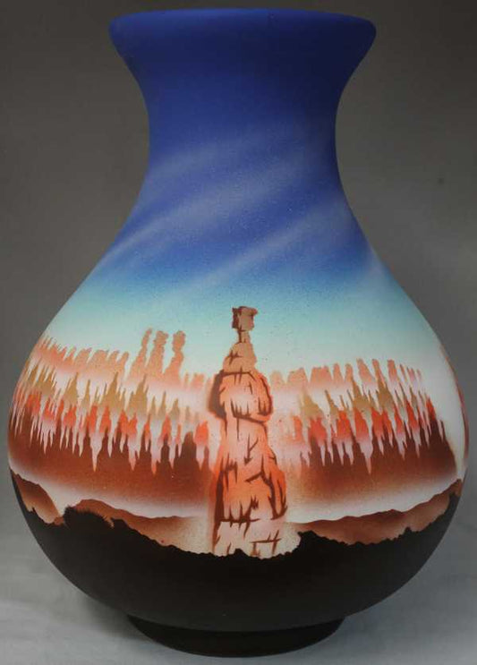 BC136 Bryce Canyon 10 1/2 x 14 1/2 Vase
