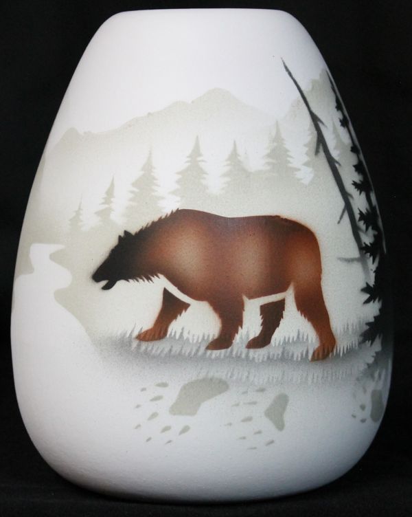 62015 High Country Tracks Bear 4 x 5 1/2 Vase
