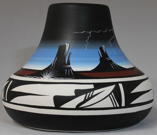 20045 Desert Storm  9 x 7 Inch Vase