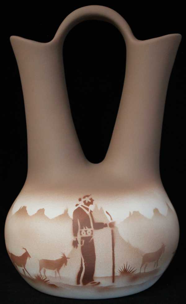 32065 Navajo Lifestyles 7 1/2 x 12 Wedding Vase