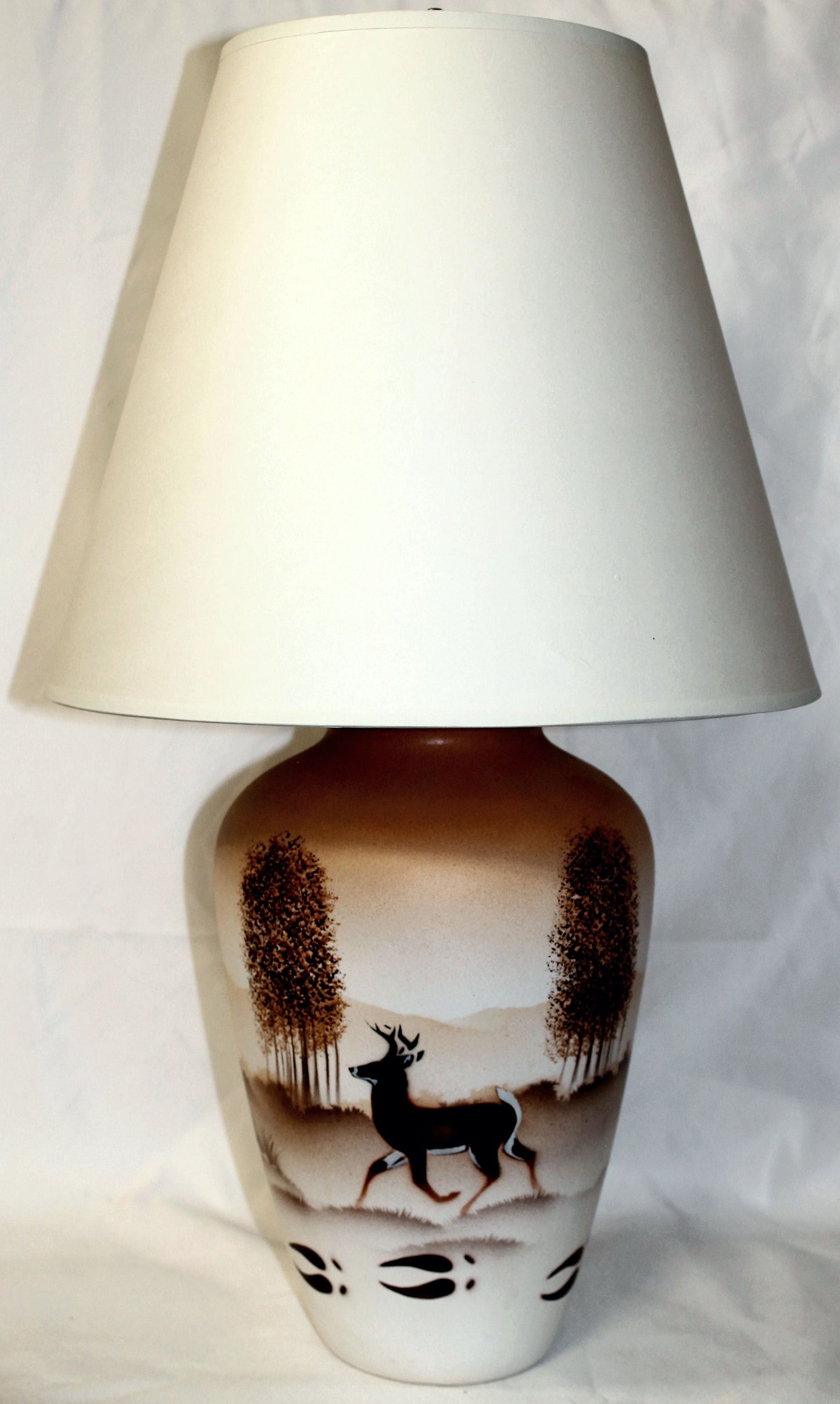 L66098 Back Country Tracks Deer 8 x 12 Lamp with Shade