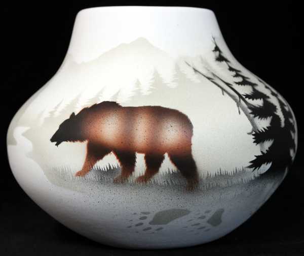 62057 High Country Tracks Bear 7 1/2 x 6 Bowl