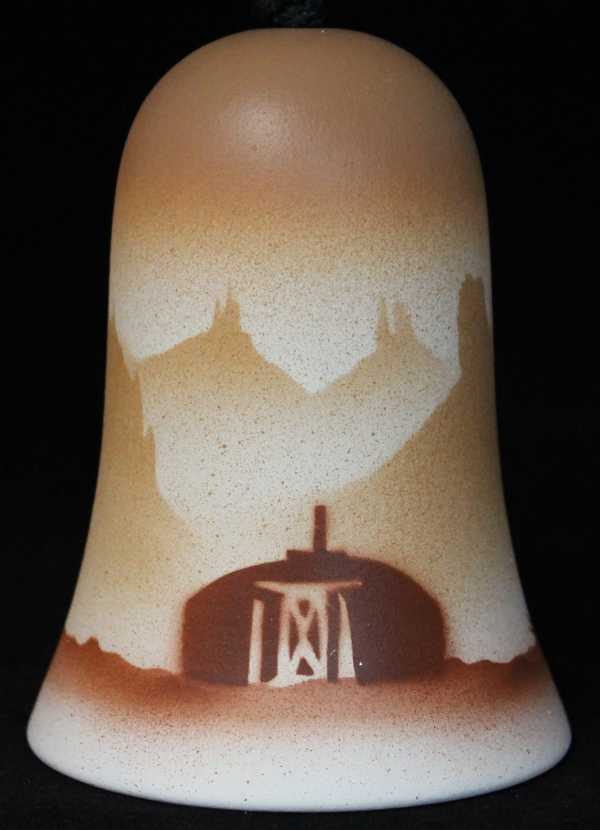 32004 Navajo Lifestyles 3 x 4 1/2 Bell
