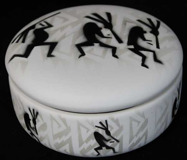 31133 Kokopelli Parade  2 1/2 x 5 Box w/Lid