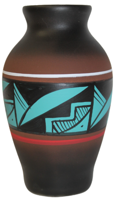 42026 Cindy Blackhorse ACCENTS 4 x 7 Vase