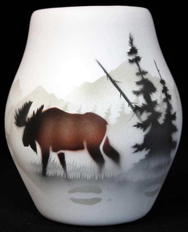 60021 High Country Tracks Moose 4 1/2 x 5 1/2 Vase