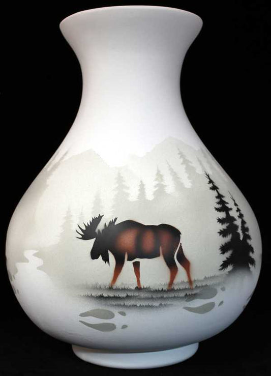 60136 High Country Tracks Moose 10 1/2 x 14 1/2 Vase