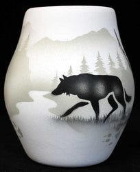 61021 High Country Tracks Wolf 4 1/2 x 5 1/2 Vase
