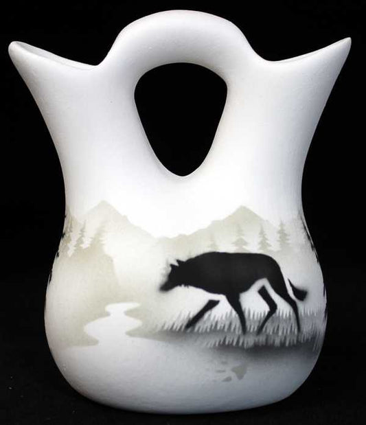 61023 High Country Tracks Wolf 4 1/2 x 5 1/2 Wedding Vase