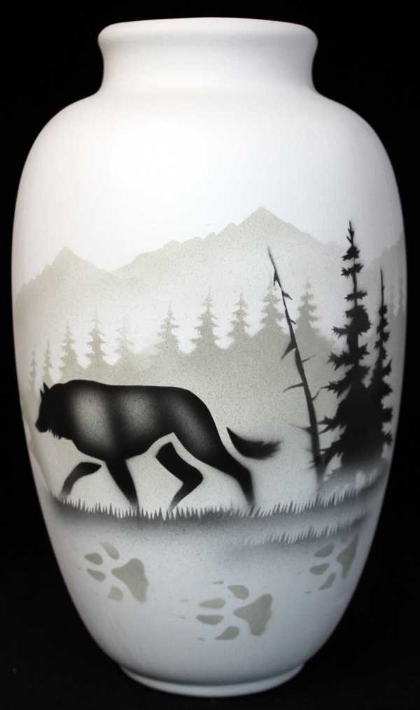 61033 High Country Tracks Wolf 6 x 10 Ginger Jar