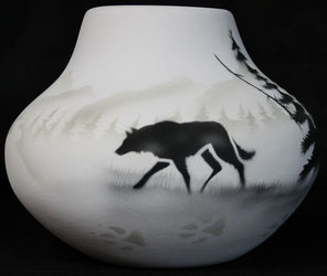 61057 High Country Tracks Wolf 7 1/2 x 6 Bowl