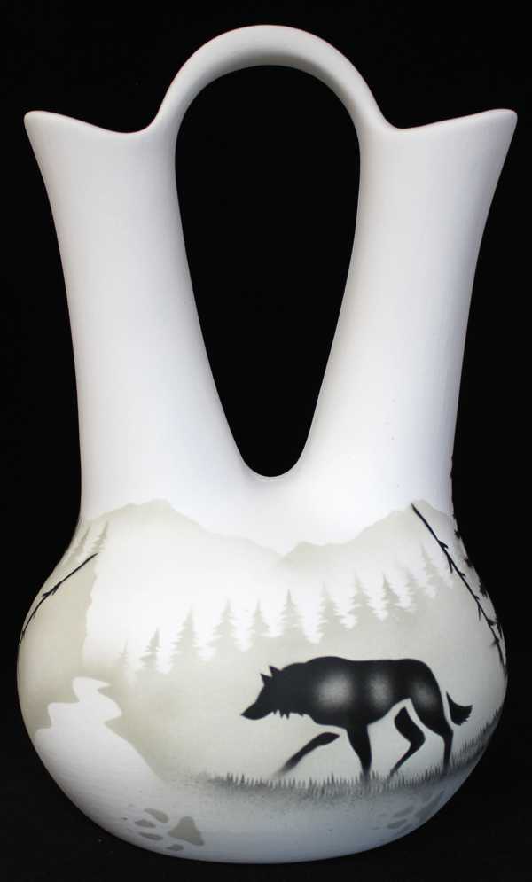 61065 High Country Tracks Wolf 7 1/2 x 12 Wedding Vase