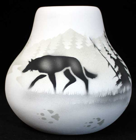 61066 High Country Tracks Wolf 5 1/2 x 5 Arch Canyon Pot