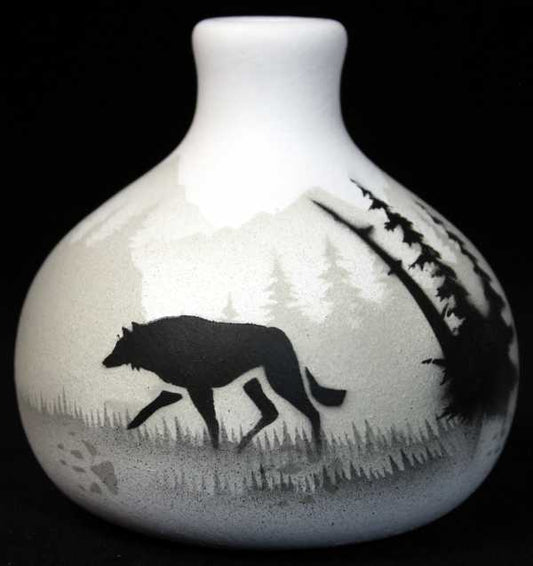 61083 High Country Tracks Wolf 3 1/2 x 3 1/2 Ball Vase