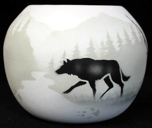 61089 High Country Tracks Wolf 6 x 5 Anasazi Bowl