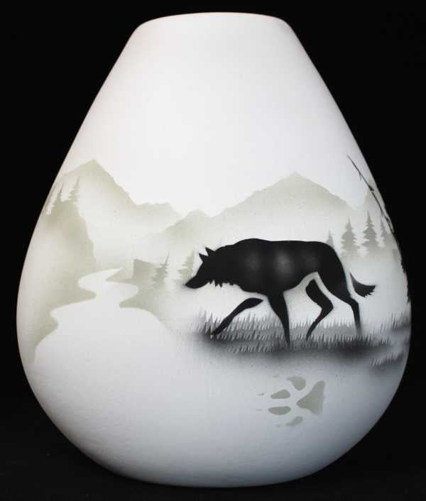 61100 High Country Tracks Wolf 8 1/2 x 9 Pillow Vase