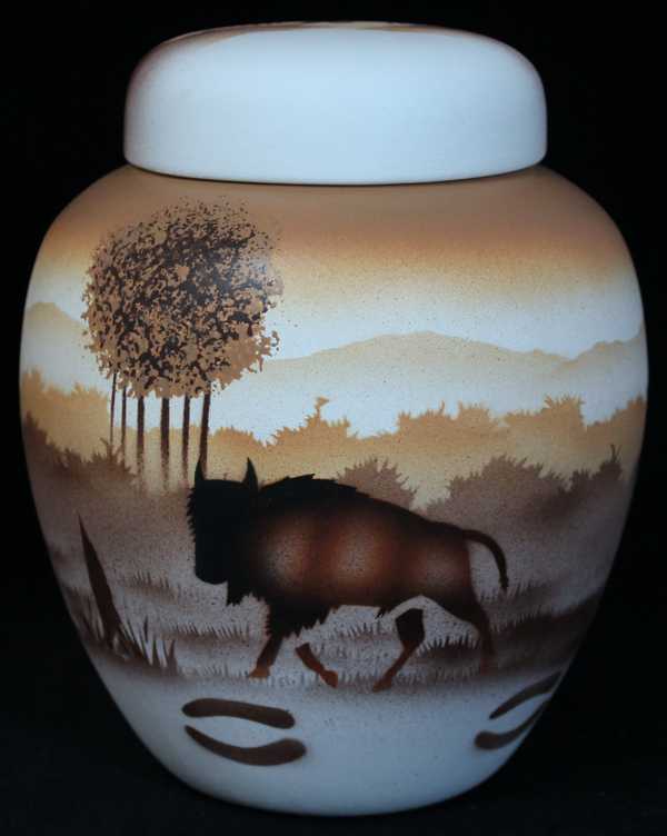 64090 Back Country Tracks Buffalo 6 1/2 x 7 1/2 Jar w/Lid