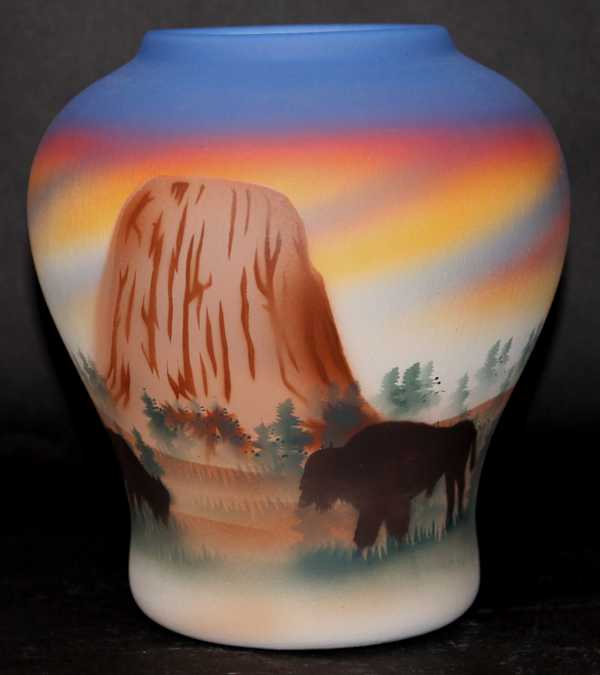 DBM2 Devils Tower Buffalo 5 x 5 1/2 Vase