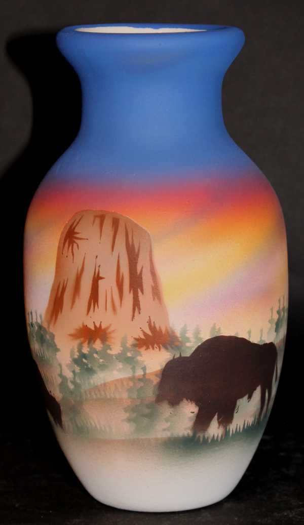 DBS1 Devils Tower Buffalo 3 1/2 x 6 Bud Vase