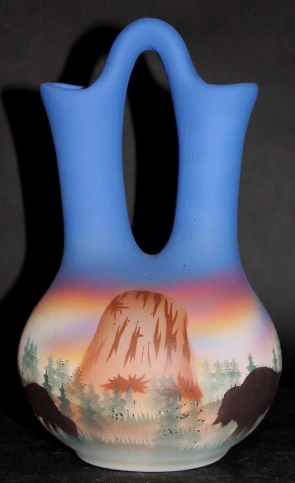 DBM7 Devils Tower Buffalo 4 1/2 x 7 Wedding Vase