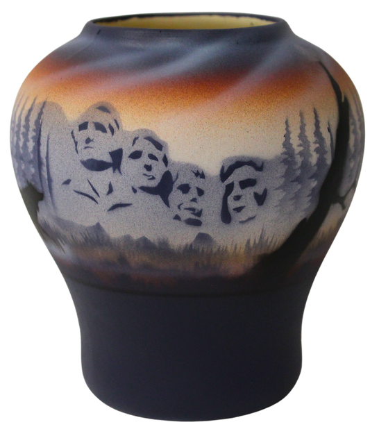 MRM2 Mount Rushmore 5 x 5 1/2 Vase