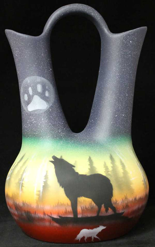WSC7 Woodland Shadows - Wolf 7 1/2 x 12 Wedding Vase
