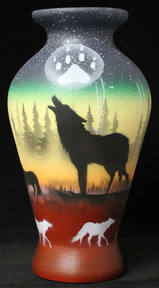WSE4 Woodland Shadows - Wolf 5 1/2 x 10 Flower Vase