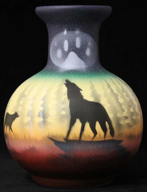 WSL1 Woodland Shadows - Wolf 5 1/2 x 7 1/2 Flower Vase