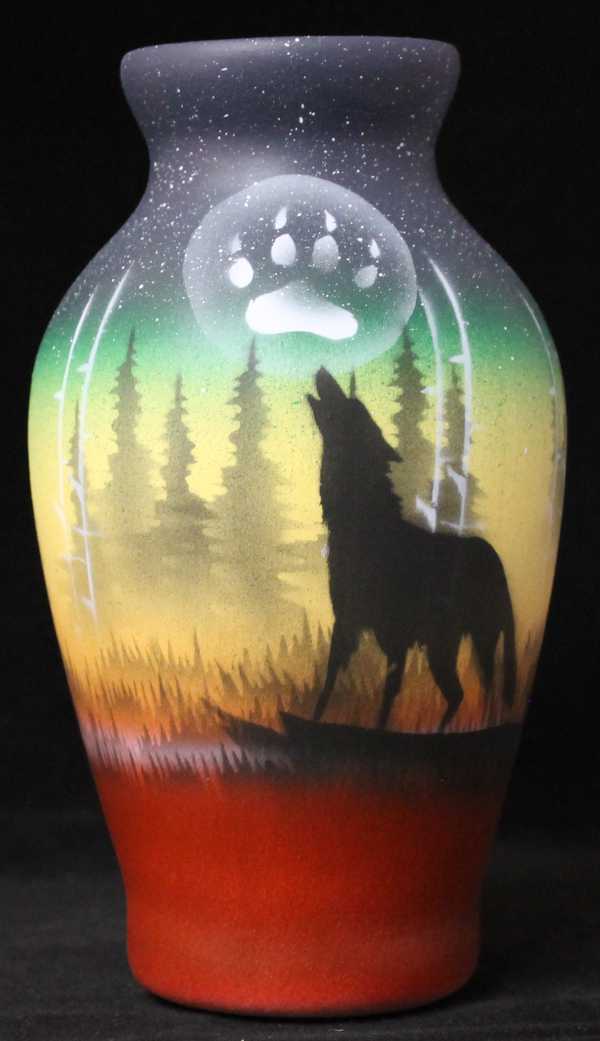WSM5 Woodland Shadows - Wolf 4 x 7 Vase