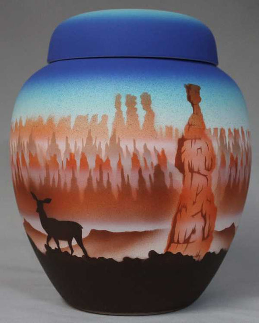 BC090 Bryce Canyon 6 1/2 x 7 1/2 Jar w/Lid