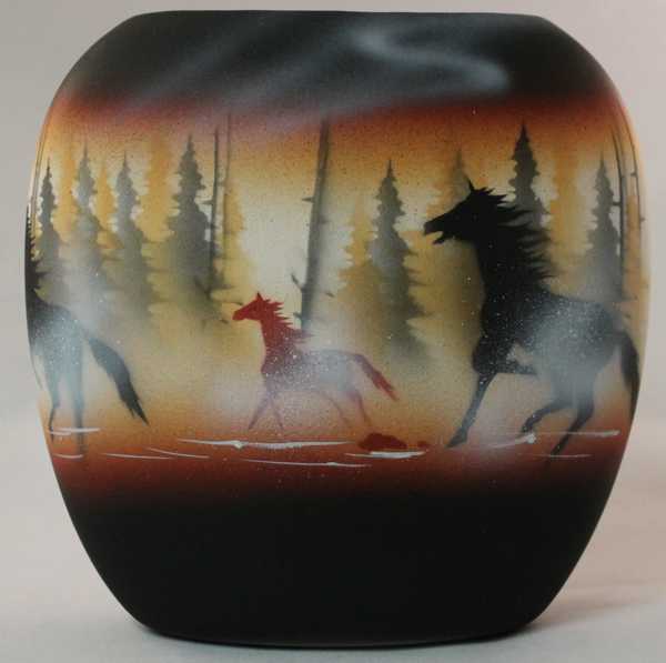 BFL3 Born Free Horses 6 1/2 Pillow Vase
