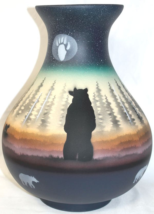 39136 Woodland Shadows - Bear 10 1/2 x 14 1/2 Vase