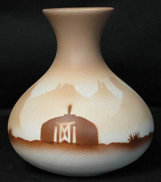 32135 Navajo Lifestyles  3 1/2 x 4 1/2 Ball Vase