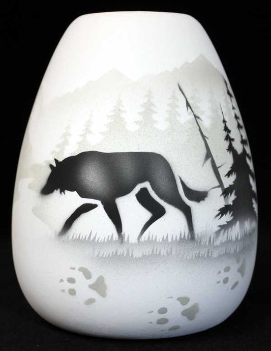 61015 High Country Tracks Wolf 4 x 5 1/2 Vase