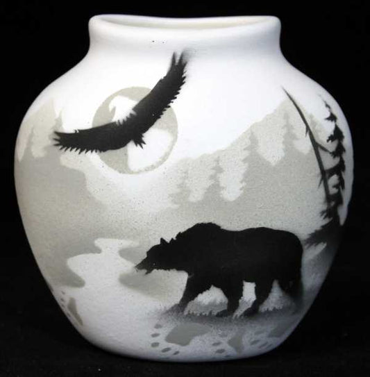 62141 High Country Tracks Bear 3 x 3 Pillow Vase