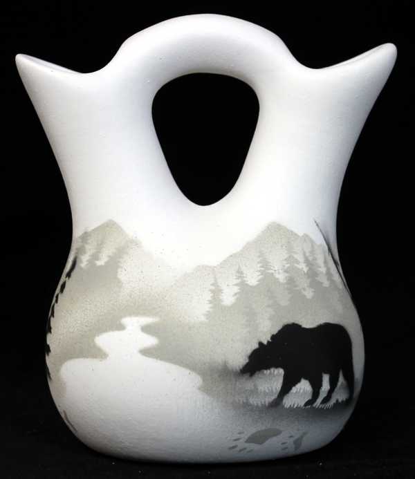 62023 High Country Tracks Bear 4 1/2 x 5 1/2 Wedding Vase